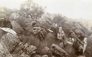 Images Dated 9th March 2011: South Africa - Zulu Tribesmen ready to attack