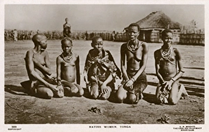 Images Dated 24th April 2012: South Sudan - Village Women - Tonga