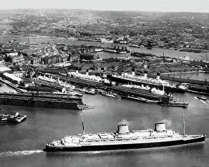 Southampton docks in the 1920s