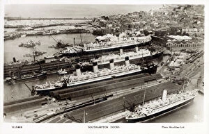 New Items from the Grenville Collins Collection Gallery: Southampton Docks - Great Ocean Liners