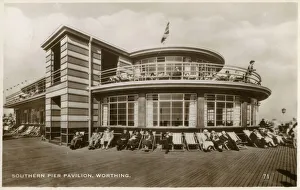 Images Dated 24th July 2019: The Southern Pier Pavilion, Worthing, West Sussex