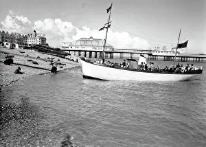 Eastbourne Prints: Southern Queen pleasure cruiser, Eastbourne, Sussex