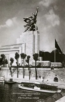 Internationale Prints: Soviet Pavilion - Exposition Internationale, Paris