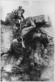 Soviets Carry Ammo