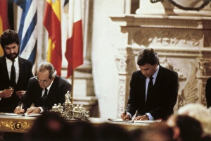 Accession Gallery: Spain (1985)