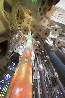 Images Dated 26th January 2011: SPAIN. Barcelona. Expiatory Church of the Holy