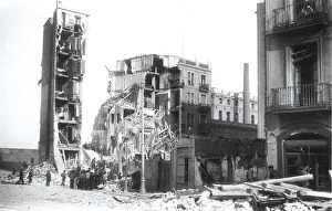 Catalans Collection: Spain. Civil War. Bombardment of Barcelona (March)
