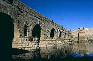 M X9ca9 Da Prints: SPAIN. EXTREMADURA. BADAJOZ. M鲩da. Roman bridge