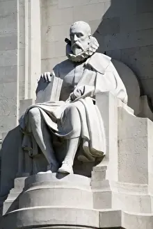 SPAIN. Madrid. Spain Square. Monument to Miguel