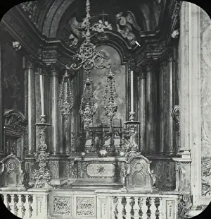Rogue Prints: Spain and Portugal - San Rogue Church, side chapel