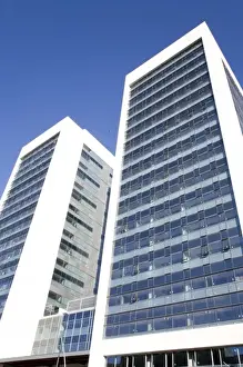 Devised Prints: SPAIN. Zaragoza. Building the World Trade Center
