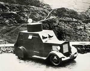 Technicians Collection: Spanish Civil War (1936-1939). Armored vehicle