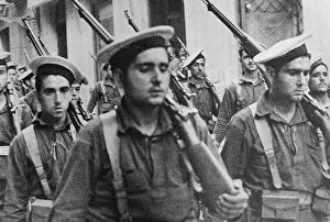 Archivo Collection: Spanish Civil War (1936-1939). Parade of
