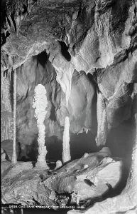 Formations Prints: The Speaker's Mace in Cox's Cave