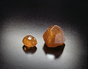 Garnet Gallery: Spessartine garnet