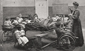 Alton Gallery: Spinal cases, Lord Mayor Treloar Cripples Home, Alton, Hamp