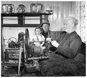 Wool Prints: Spinning Harris Tweed