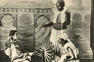 Spool Gallery: Spinning wool - Tangiers, Morocco