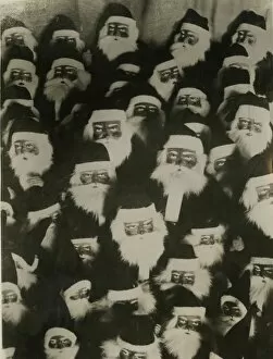 Apparently Gallery: Spooky Santas
