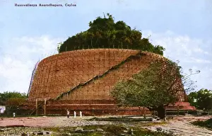 Sri Lanka - The Ruwanwelisaya Stupa