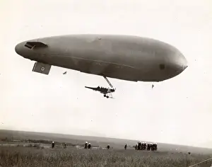 Barrow Prints: An SS-class airship landing