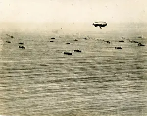 Escorts Prints: SSZero escorts a convoy in 1918