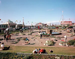 Putting Prints: St. Annes-on-Sea - Putting Green