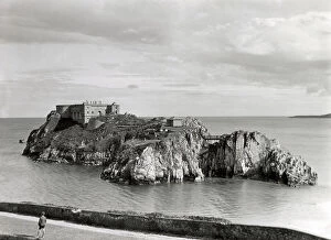 Images Dated 17th May 2021: St Catherines Island and Fort, near Tenby, South Wales