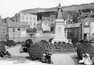 Helier Prints: St Helier, Statue of Queen Victoria
