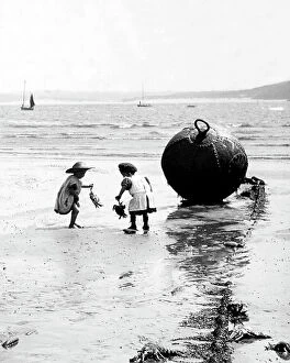 Images Dated 7th May 2019: St. Ives Girls Playing on the Beach Victorian period