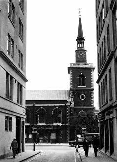 Images Dated 25th February 2011: St Jamess, Piccadilly