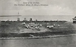 Longest Prints: St Marys Waifs and Strays Home, Felixstowe - Girls at Beach