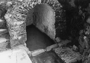 Images Dated 16th May 2011: ST. NONs WELL