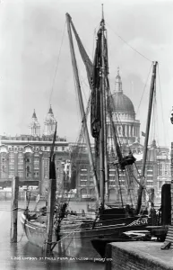 Londons Prints: St. Paul's Cathedral from Bankside