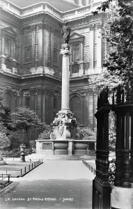 Notable Prints: St. Paul's Cross in London