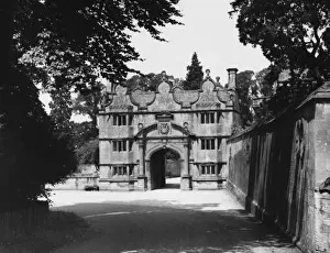 Wemyss Prints: Stanway House Gateway