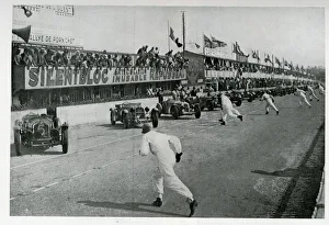 Endurance Gallery: Start of Grand Prix d Endurance at Le Mans, France