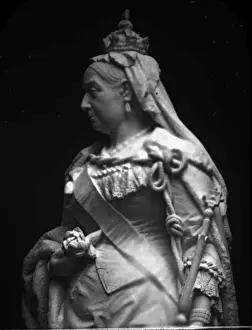 Statue of Queen Victoria