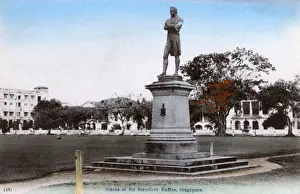 Stamford Prints: Statue of Sir Stamford Raffles, Singapore