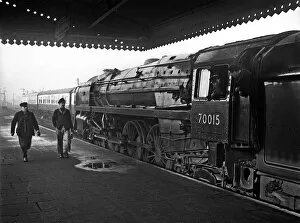 Relieved Gallery: Steam locomotive Apollo, crew change, London