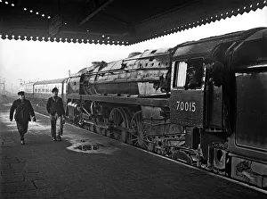 Apollo Gallery: Steam locomotive Apollo, crew change, London