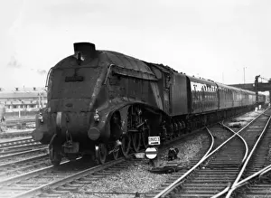 Doncaster Prints: Steam locomotive passing through Doncaster, Yorkshire