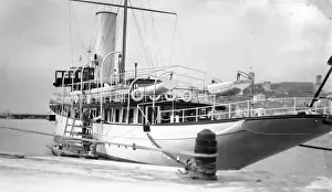 Pontoon Prints: Steam yacht in Cannes harbour