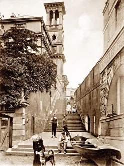 The Steps, Richmond