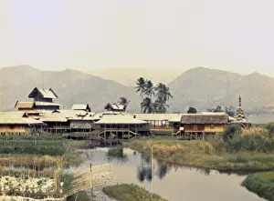 stilt houses - Inle Lake