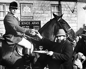 Images Dated 5th January 2017: Stirrup cup before hunt sets off, St Just, Cornwall