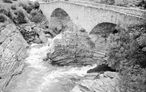 Stone bridge over a fat-running beck