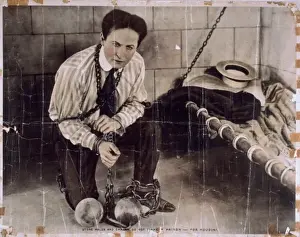 Houdini Prints: Stone walls and chains do not make a prison - for Houdini