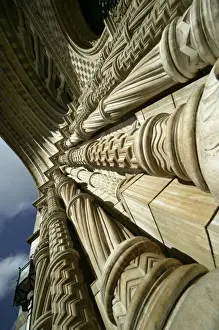 Stonework surrounding the front entrance to the Natural Hist