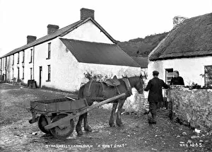 Cottage Collection: Straidkilly, Carnlough, A Quiet Chat